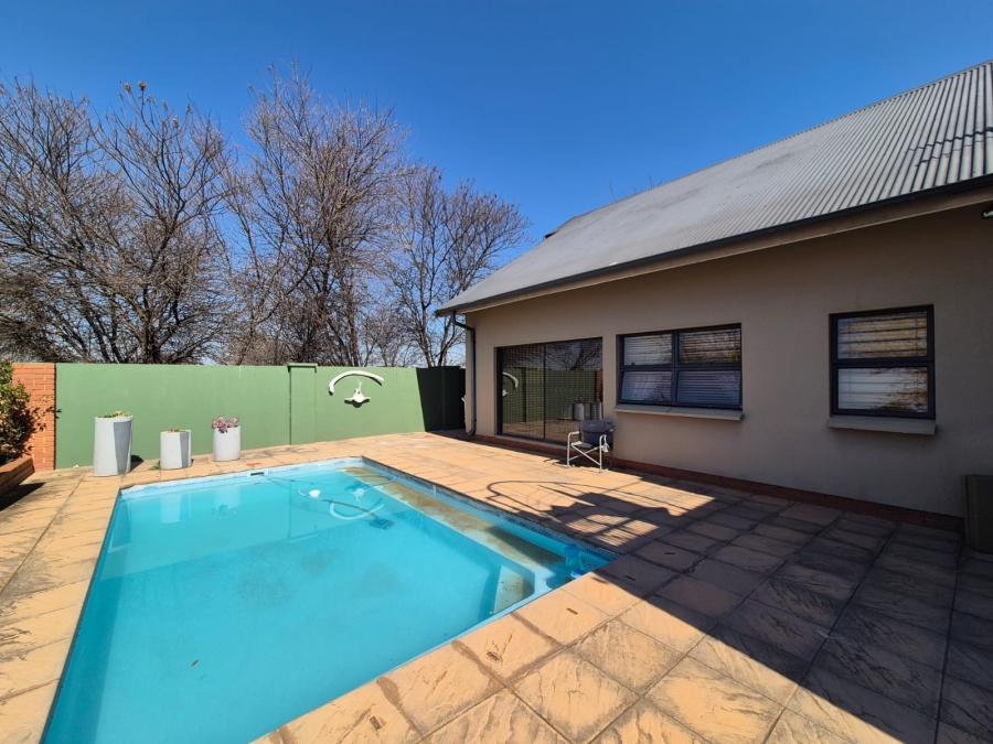 3 Bedroom Property for Sale in Vaal de Grace Golf Estate North West